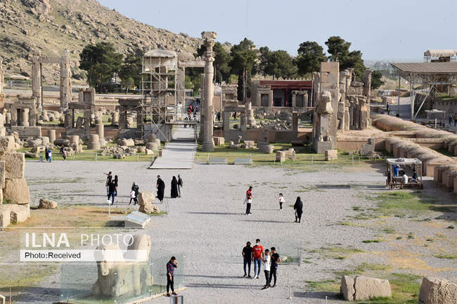 تخت جمشید در نوروز 1400