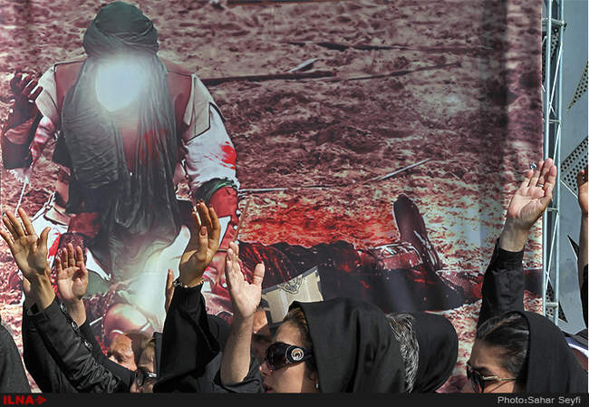مراسم عاشورای حسینی در میدان امام حسین(ع)