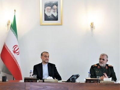 نشست هم‌اندیشی امیرعبداللهیان و مدیران ارشد امور خارجه با سردار پاکپور