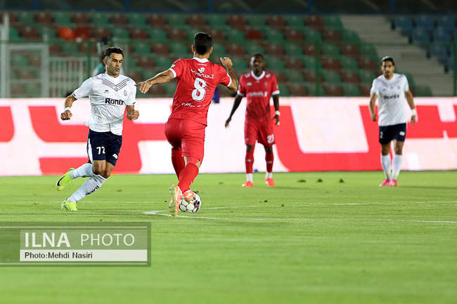 دیدار تیم های فوتبال پرسپولیس تهران و ملوان بندرانزلی