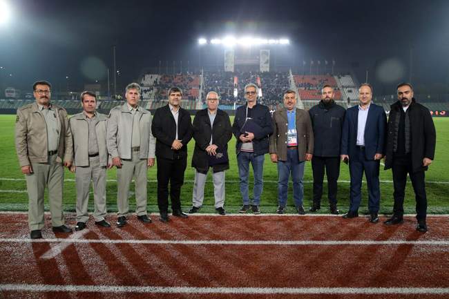 تجلیل استقلال از محیط‌بانان تالاب انزلی (عکس)