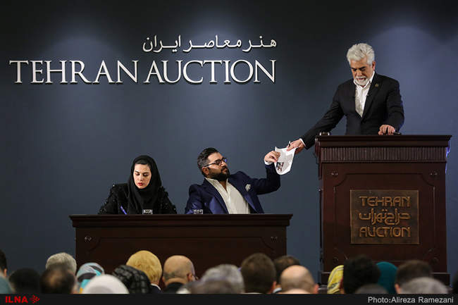 دهمین حراج آثار هنری در هتل پارسیان آزادی