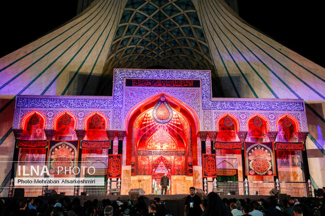 برگزاری سومین سوگواره محرم شهر در میدان آزادی