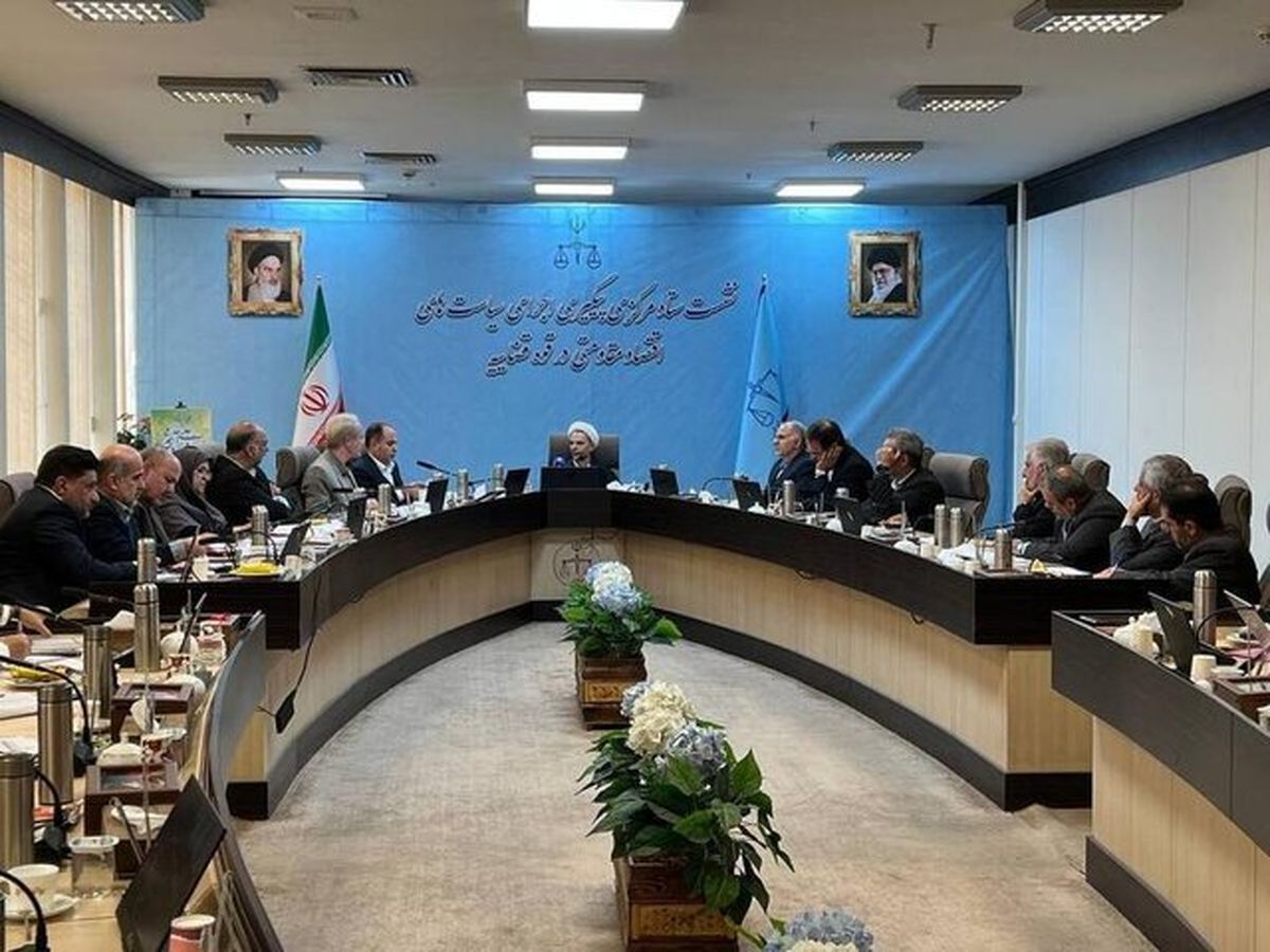 اگر تصمیمات ما برای مردم تبعات منفی داشته باشد در قیامت باید پاسخگو باشیم