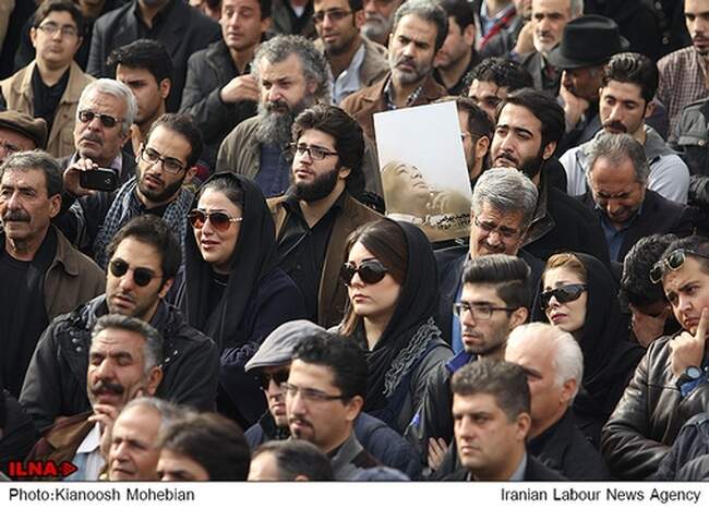 36618