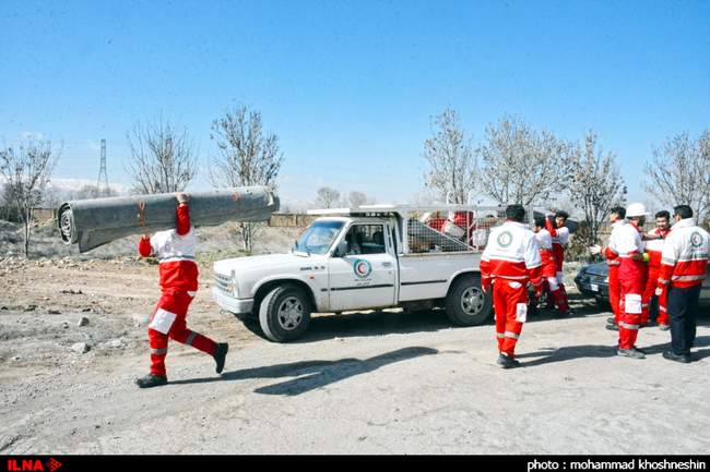 اجرای مانور زلزله در دانشگاه آزاد شهرستان قوچان
