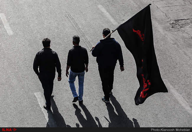 پیاده روی جاماندگان اربعین در تهران 