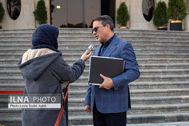 حاشیه جلسه هیات دولت - ۲۸ آذر