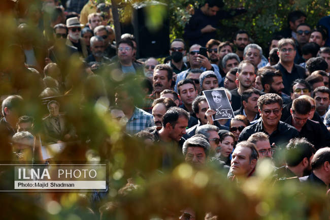 مراسم تشییع اکبر گلپایگانی 