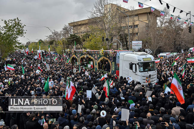 تشییع پیکر ۱۰۰ شهید مردمی و مدافع امنیت در تهران