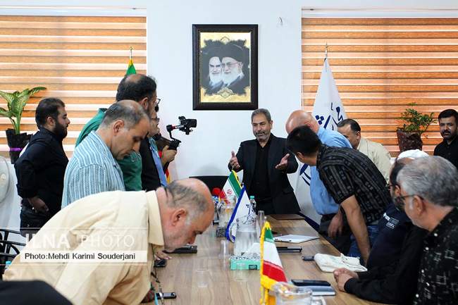 نشست نماینده شهرستان فلاورجان با اصحاب رسانه 