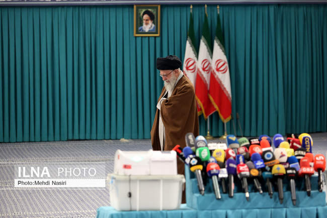 حضور رهبر انقلاب در دور دوم انتخابات مجلس شورای اسلامی
