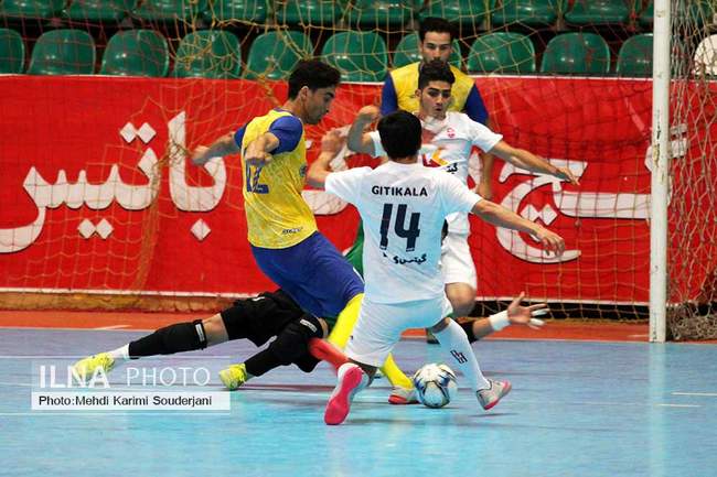 بردتیم فوتسال  گیتی پسند اصفهان  برابر فرش آرا مشهد 