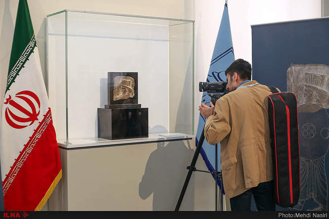 مراسم رونمایی از سردیس سرباز هخامنشی