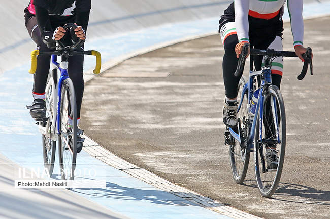 مسابقات لیگ برتر دوچرخه‌سواری پیست سرعت بانوان