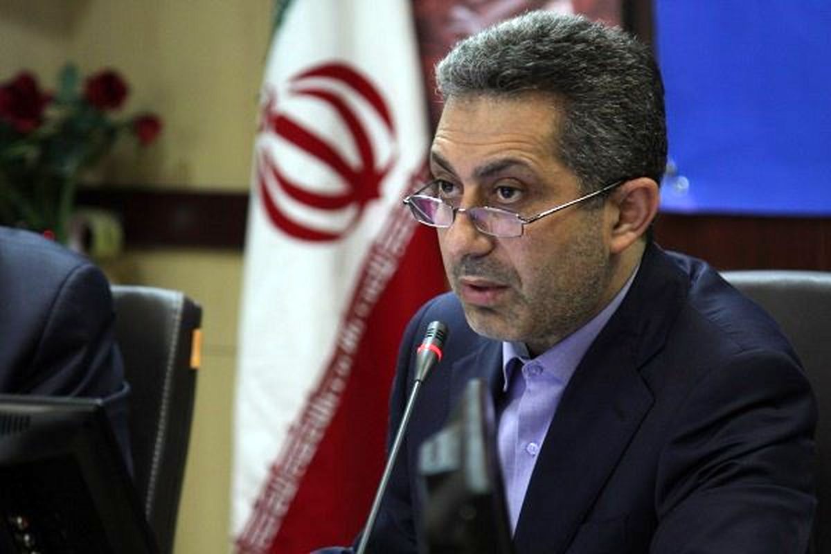 عیادت معاون وزیر بهداشت از مصدومان حادثه واژگونی اتوبوس دانش‌آموزان