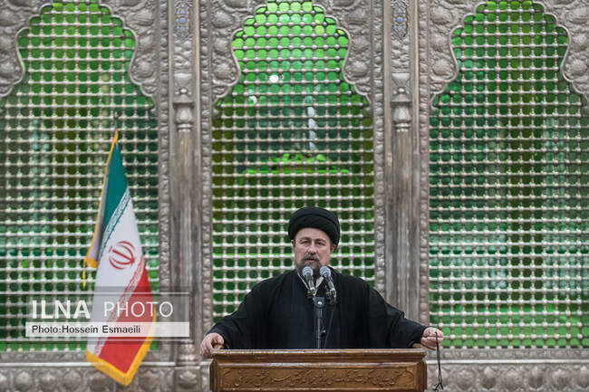 وزیر خارجه در حرم امام