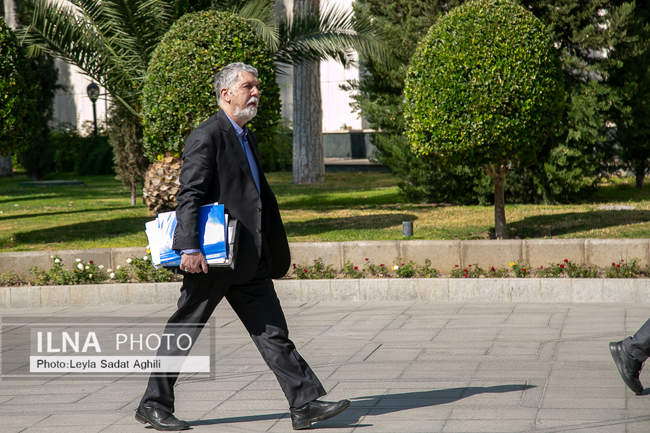 حاشیه جلسه هیات دولت - ۷ آبان