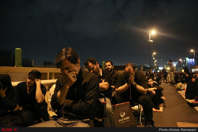 مراسم احیای شب بیست و سوم ماه مبارک رمضان در خیابان ری