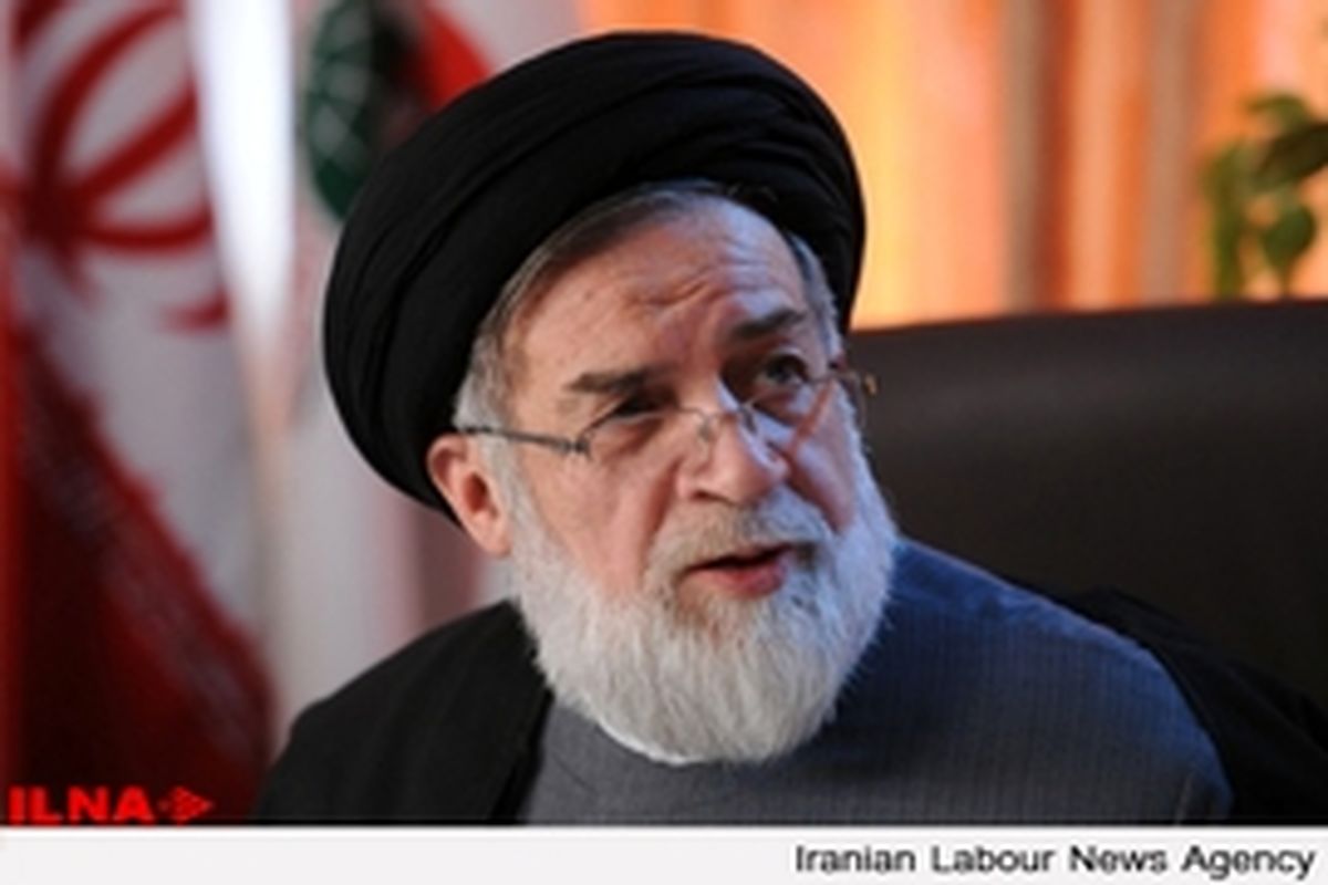 برای سلامتی کامل رهبر معظم انقلاب، دعا کنید