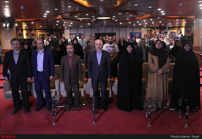 افتتاح نخستین نمایشگاه پوشاک مدارس