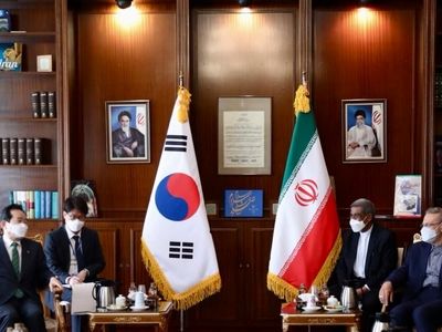 نخست‌وزیر کره جنوبی با علی لاریجانی دیدار کرد
