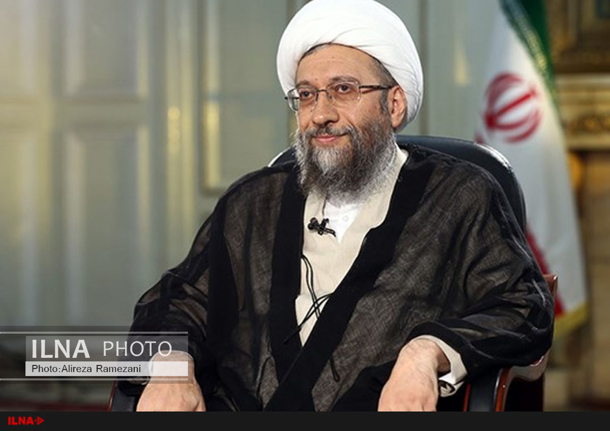 نباید در مورد مفاسد بیش از اندازه سیاه نمایی کرد/بگیر و ببند باید در حد وقوع جرم باشد