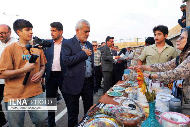 جشن پیامبر مهربانی در قزوین به روایت تصویر 