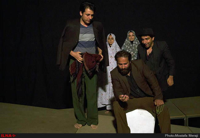 نمایش بگو حرام در هفدهمین جشنواره تئاتر  استان قم