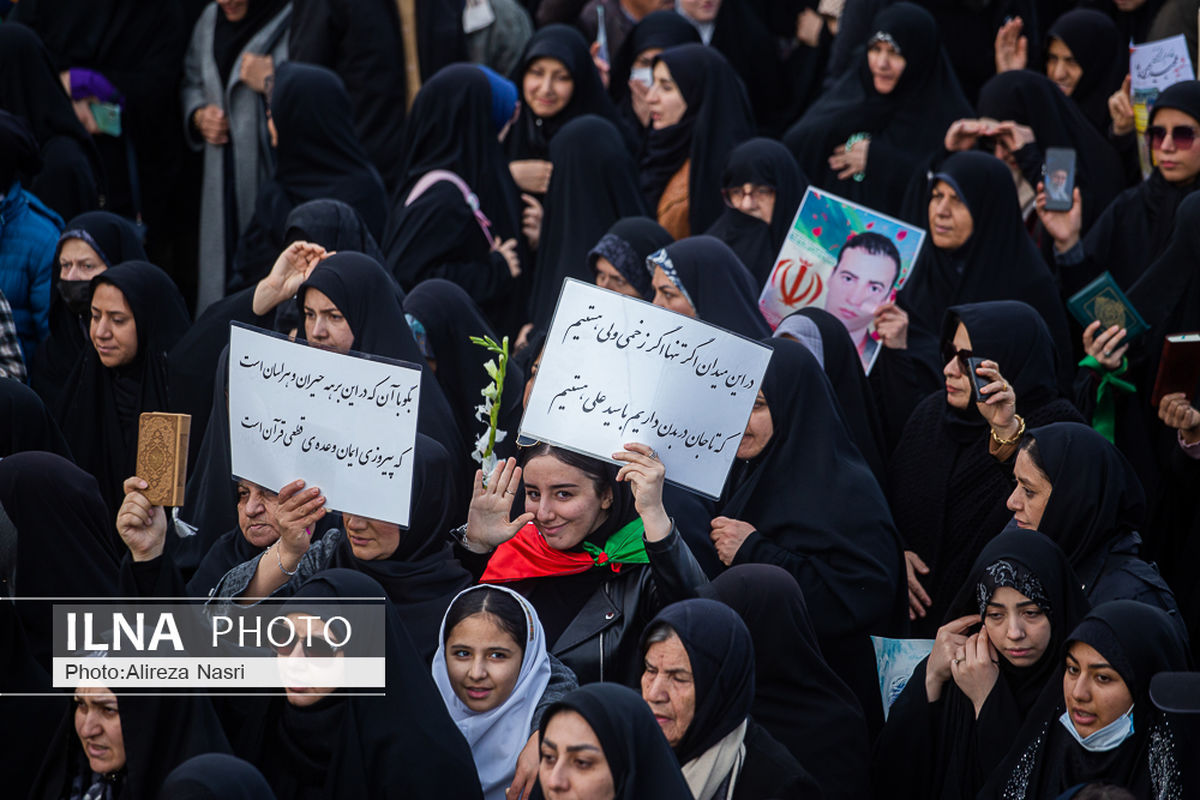جوانان انقلابی پای کار نظام ادعا رسانه‌های فارسی زبان را خنثی کردند
