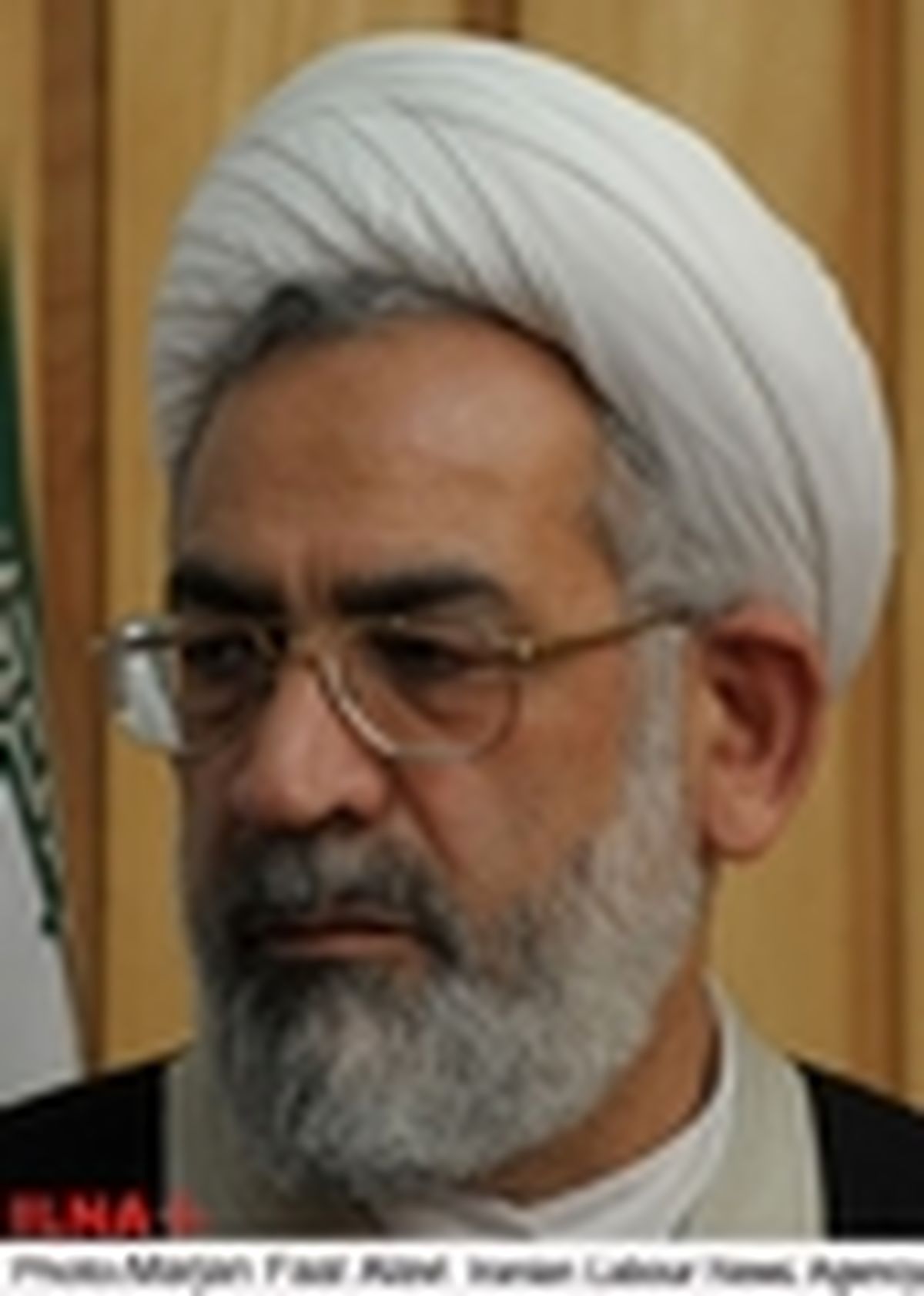 اینکه برخی می‌گویند دولت کاری به دین مردم ندارد، پسندیده نیست