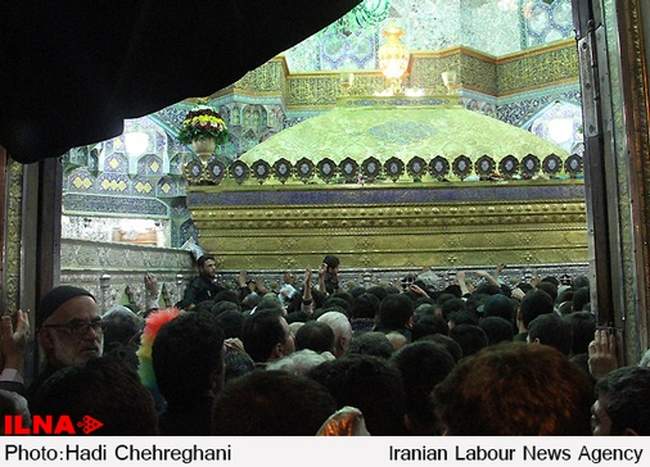 لحظه تحویل سال در حرم حضرت معصومه(س) قم