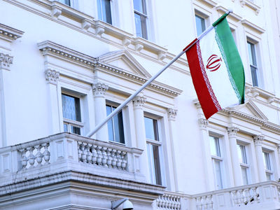 هیچکس از طرف سفارت ، نمایندگی یا وکالت برای پیگیری امور ایرانیان را ندارد