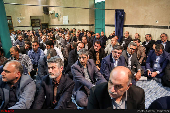 تجدید میثاق شهردار و پرسنل شهرداری تهران با آرمان های امام راحل