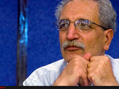 از پرداخت پول به سردبیران نشریه‌ها برای معروف شدن تا اعتراض‌ مردم به حذف یک روز از تاریخ