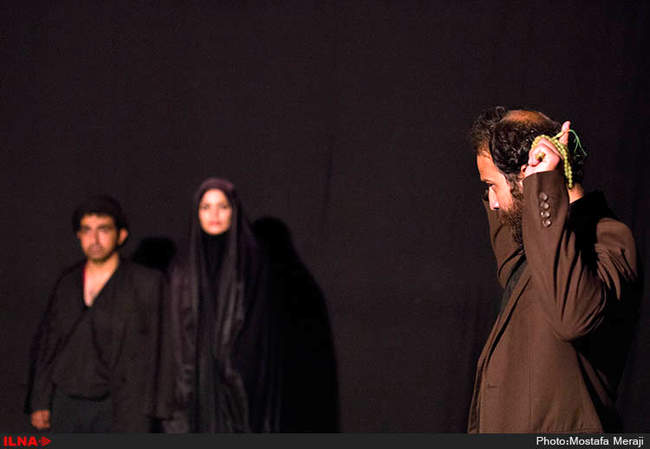 نمایش بگو حرام در هفدهمین جشنواره تئاتر  استان قم