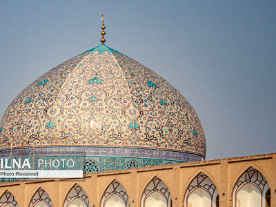 حجت: پروسه مرمت گنبد مسجد شیخ لطف‌الله غلط بود/ حشمتی: سایر ترک‌ها، گلی و کثیف هستند/ خطابخش: داربست‌های گنبد مسجد تا دو هفته دیگر نصب می‌شوند