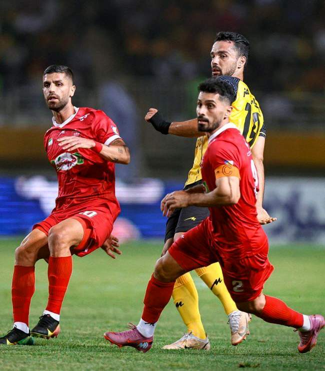 گزارش تصویری دیدار سپاهان و پرسپولیس