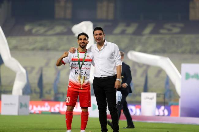 گزارش تصویری مراسم اهدای مدال قهرمانی جام حذفی به فولاد