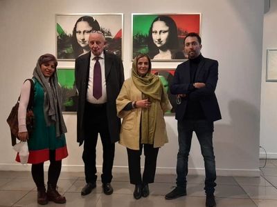 هنرمند ایتالیایی با ۳۵ مونالیزا به گالری «ویستا» آمد