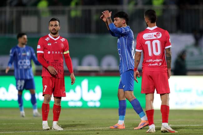 دیدار تیمهای استقلال تهران و پرسپولیس تهران