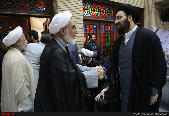 مراسم ترحیم مادر حجت الاسلام محتشمی پور