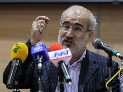 عزیزمحمدی: برای شرکت در انتخابات فدراسیون فوتبال تصمیم نگرفته‌ام