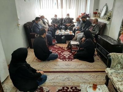 دیدار اعضای هیات اجرایی خانه کارگرسمنان  با خانواده مرحومه «مرضیه طاهریان»