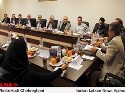 نشست کمیسیون واردکنندگان فراورده های آرایشی و بهداشتی
