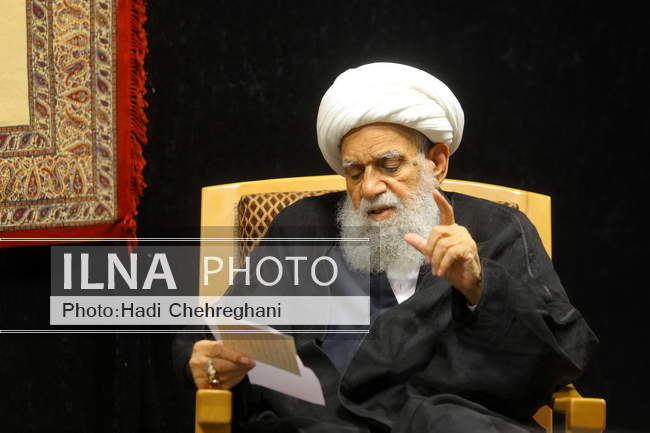 دیدار رئیس‌جمهور با علما و مراجع عظام در سفر به قم