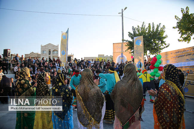  آغاز شانزدهمین دوره جشنواره تئاتر خیابانی مریوان 