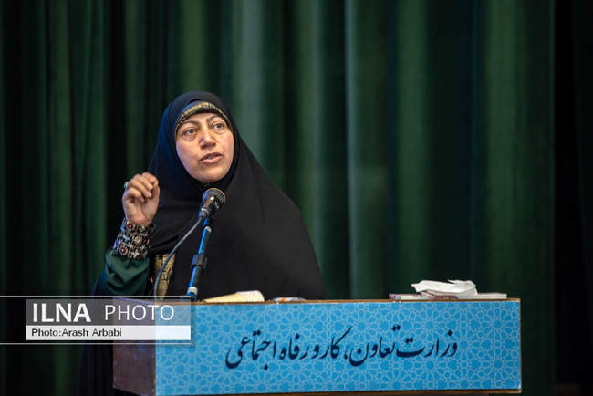 مراسم تجلیل از زنان کارگر نمونه