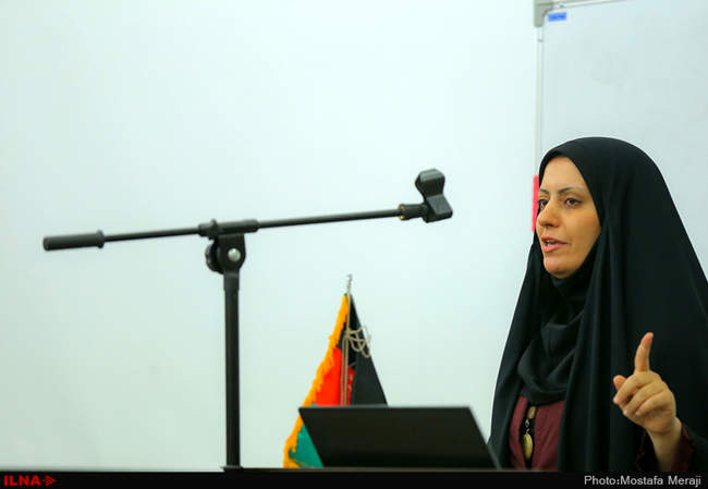 همایش آموزش فن بیان با حضور فرزانه معصومیان در قم