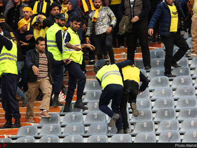 ممنوعیت ورود سرلیدرهای پرسپولیس، سپاهان و دو تیم دیگر به ورزشگاه‌ها